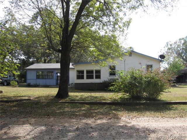 415038 E 1097 Road, Checotah, OK 74426
