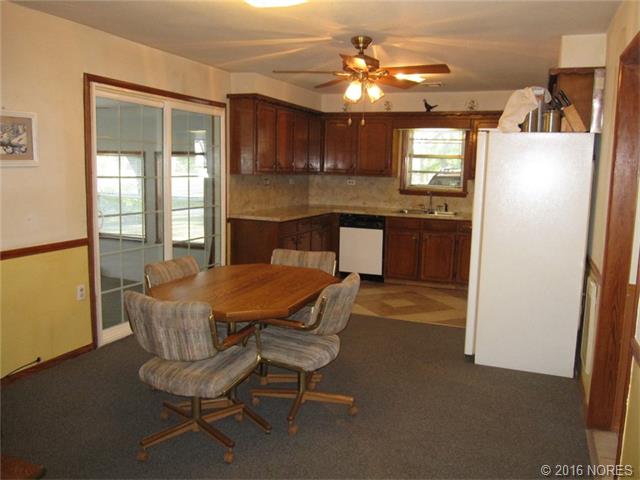 415038 E 1097 Road, Checotah, OK 74426