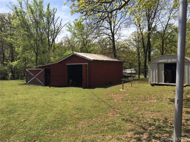 33921 S Plymouth Rock Road, Cookson, OK 74427