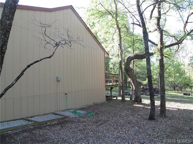 18615 S Dewberry Road, Cookson, OK 74427
