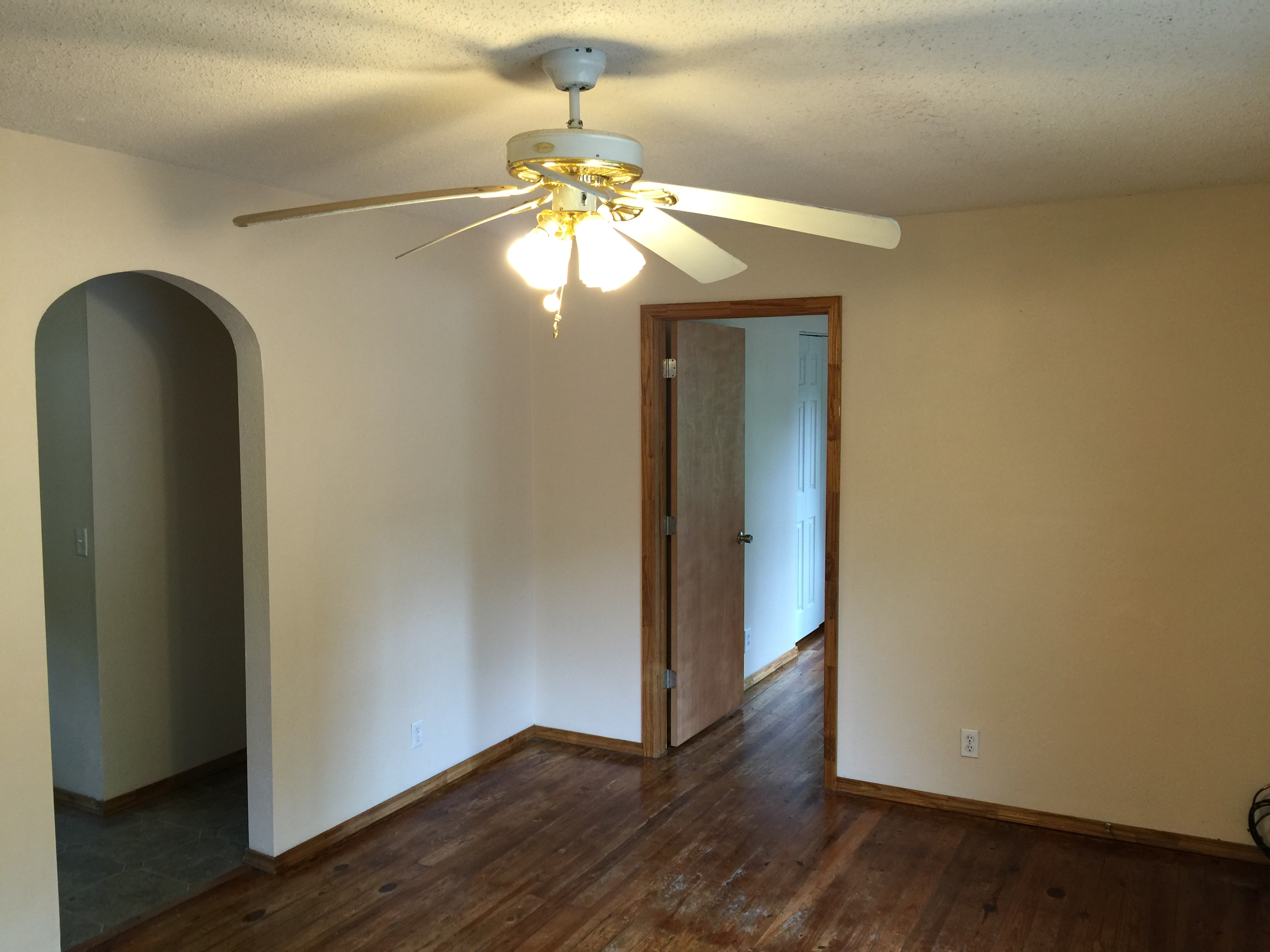 513 S Fairland Avenue, Coweta, OK 74429