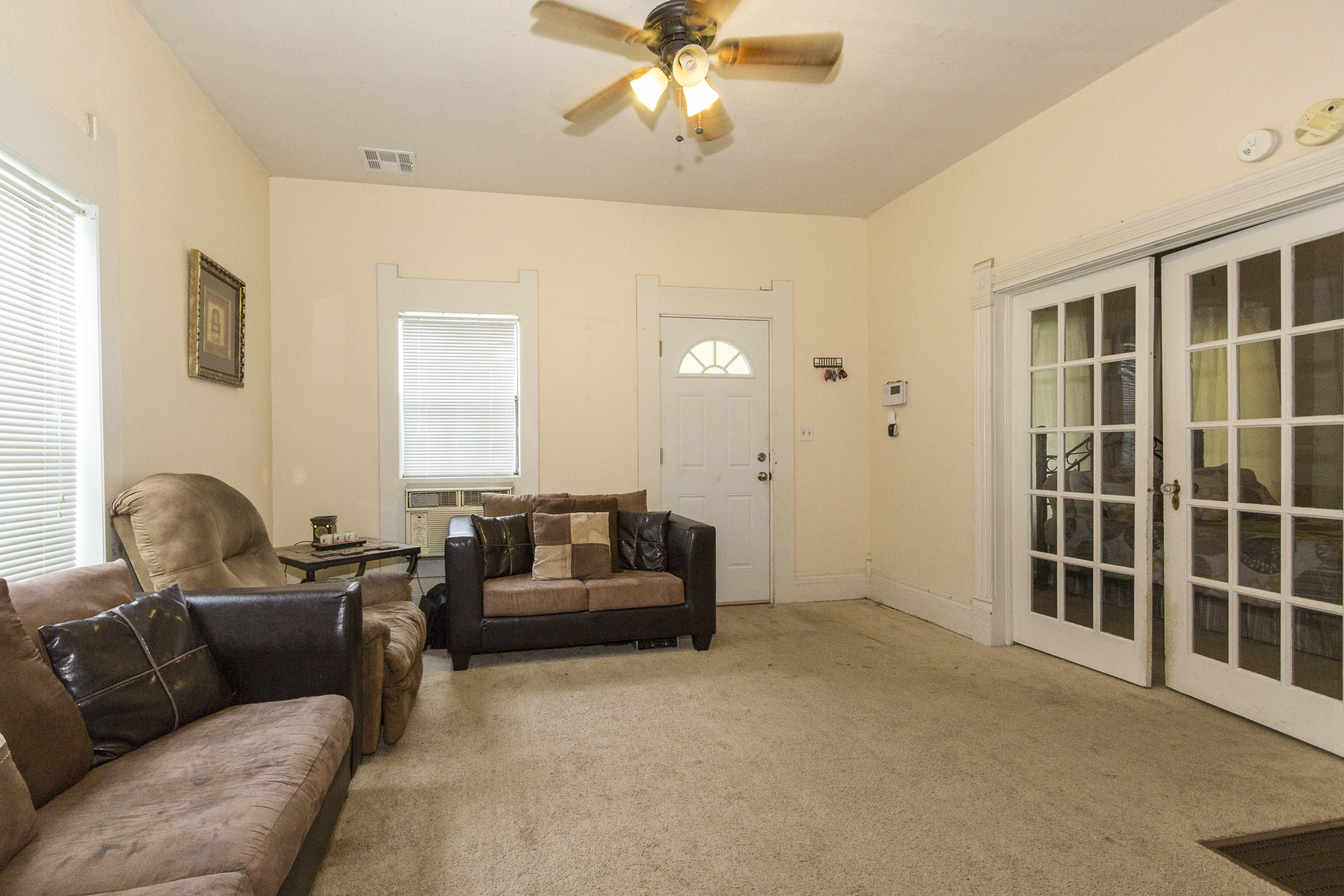 204 W Walnut Street, Coweta, OK 74429