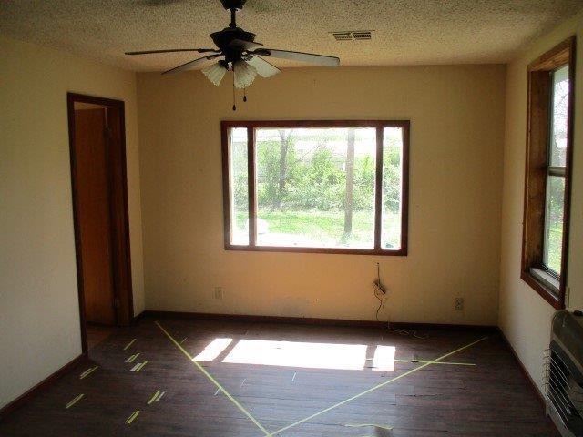 1757 Buck DrEufaula, OK, 74432Mcintosh County