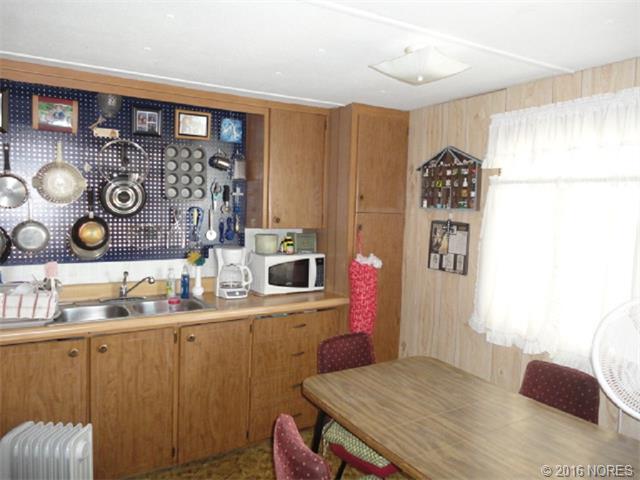 47 Circle Drive, Eufaula, OK 74432