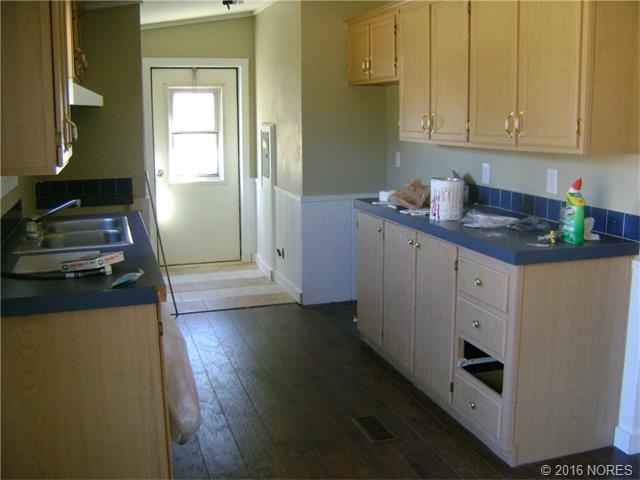 23 Garden Road, Eufaula, OK 74432