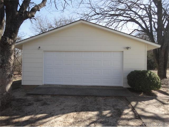421130 S 1166 Road, Eufaula, OK 74432
