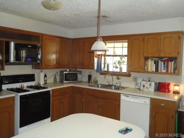 118022 S 4150 Road, Eufaula, OK 74432