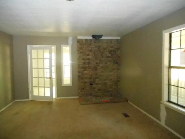 11761 W 805 RdFort Gibson, OK, 74434Cherokee County