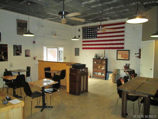 118 E Railroad Street, Fort Gibson, OK 74434