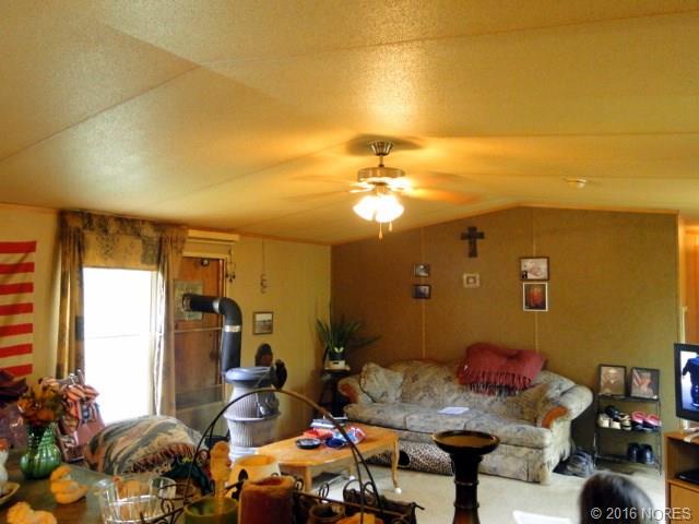 448152 995 Road, Gore, OK 74435