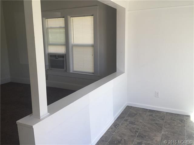 808 W Meacham Street, Henryetta, OK 74437