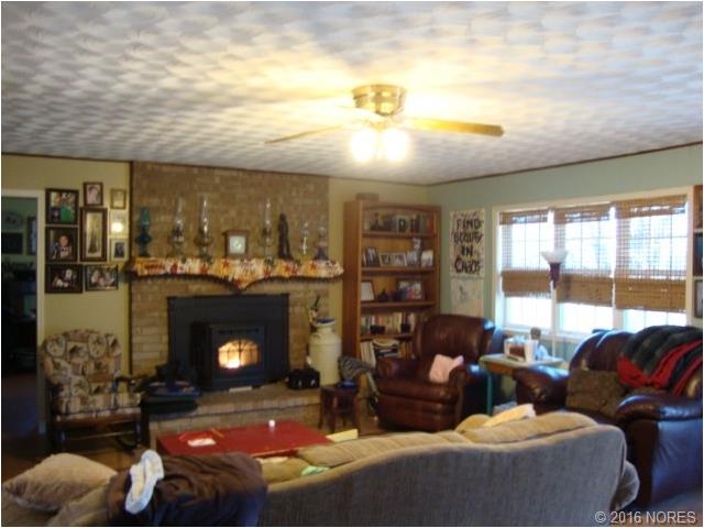 18023 S 410th Road, Hulbert, OK 74441