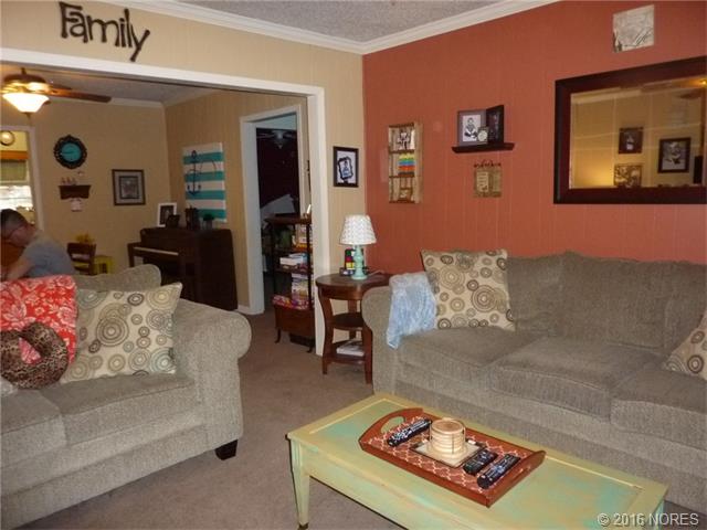 1213 W 6th Street, Okmulgee, OK 74447