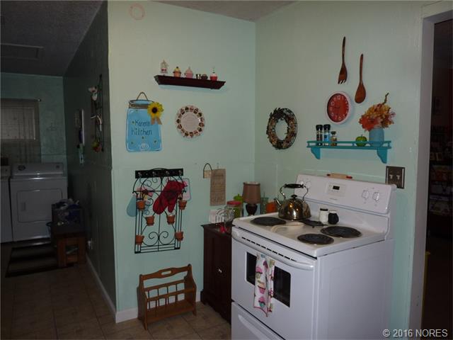 1213 W 6th Street, Okmulgee, OK 74447