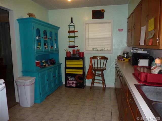 1213 W 6th Street, Okmulgee, OK 74447