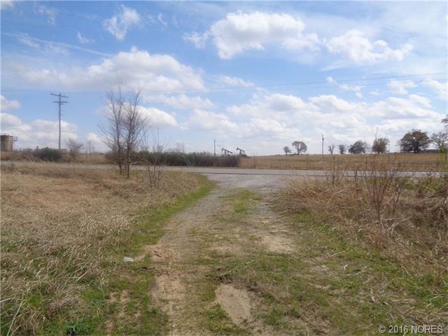 Wilson Road, Henryetta, OK 74447