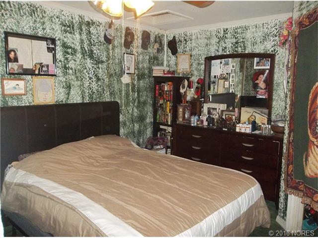 813 S State Avenue, Tahlequah, OK 74464
