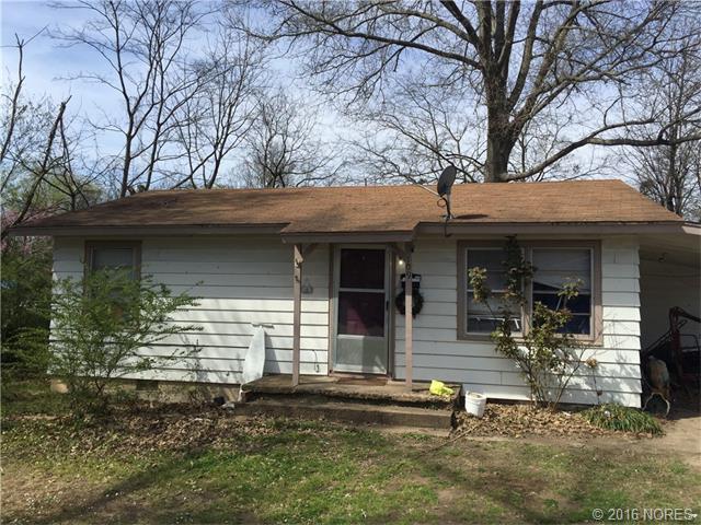 109 N Cedar Avenue, Tahlequah, OK 74464