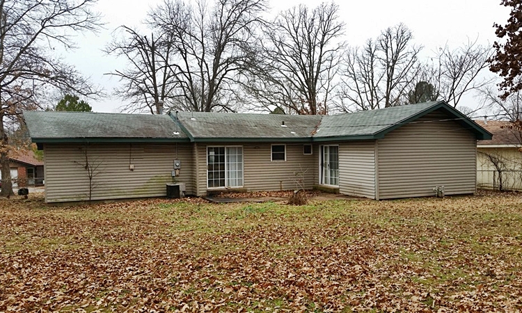 325 TANGLEWOOD DR., Tahlequah, OK 74464