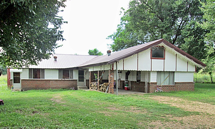 2203 VINITA ST., Tahlequah, OK 74464