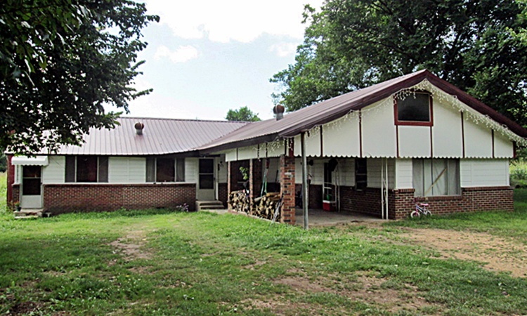 2203 VINITA ST., Tahlequah, OK 74464