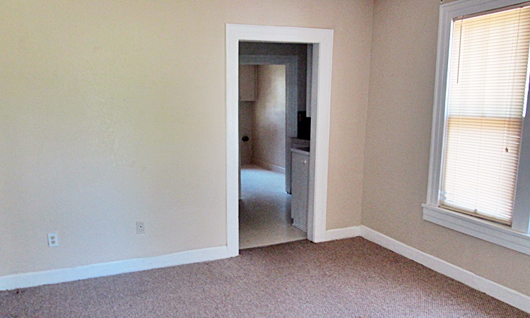 1306 E. LENA LANE, Tahlequah, OK 74464