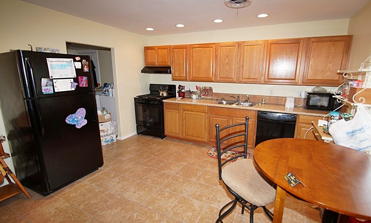 21095 S. 496 RD., Tahlequah, OK 74464