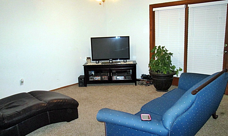 285 N. MOCCASIN AVE., Tahlequah, OK 74464