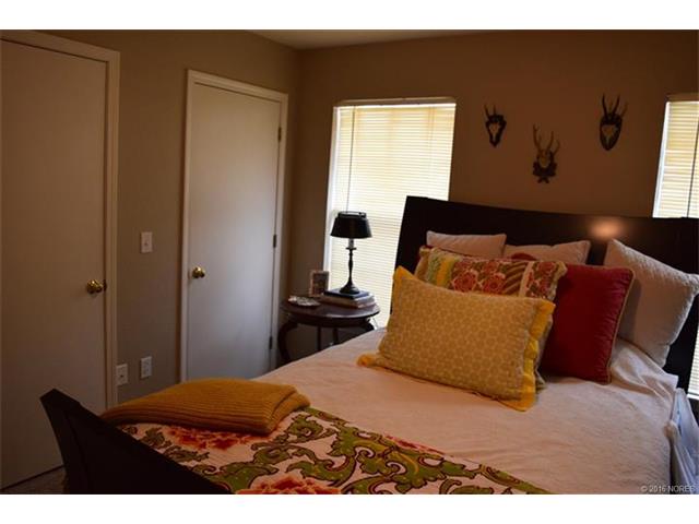1207 W 1st Street, Tahlequah, OK 74464