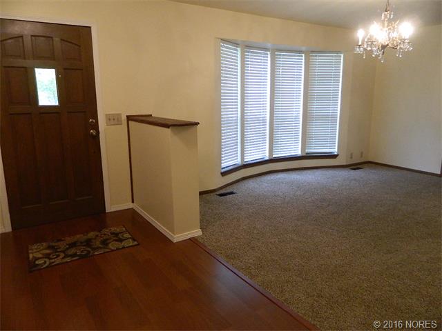 618 W Downing Street, Tahlequah, OK 74464