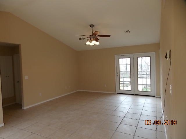 22175 S Black Valley Rd, Tahlequah, OK 74464