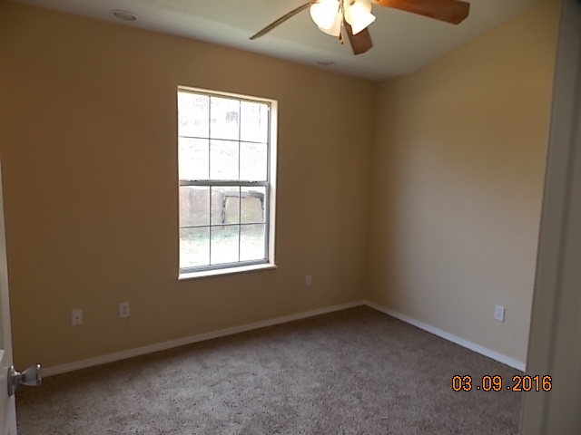 22175 S Black Valley Rd, Tahlequah, OK 74464