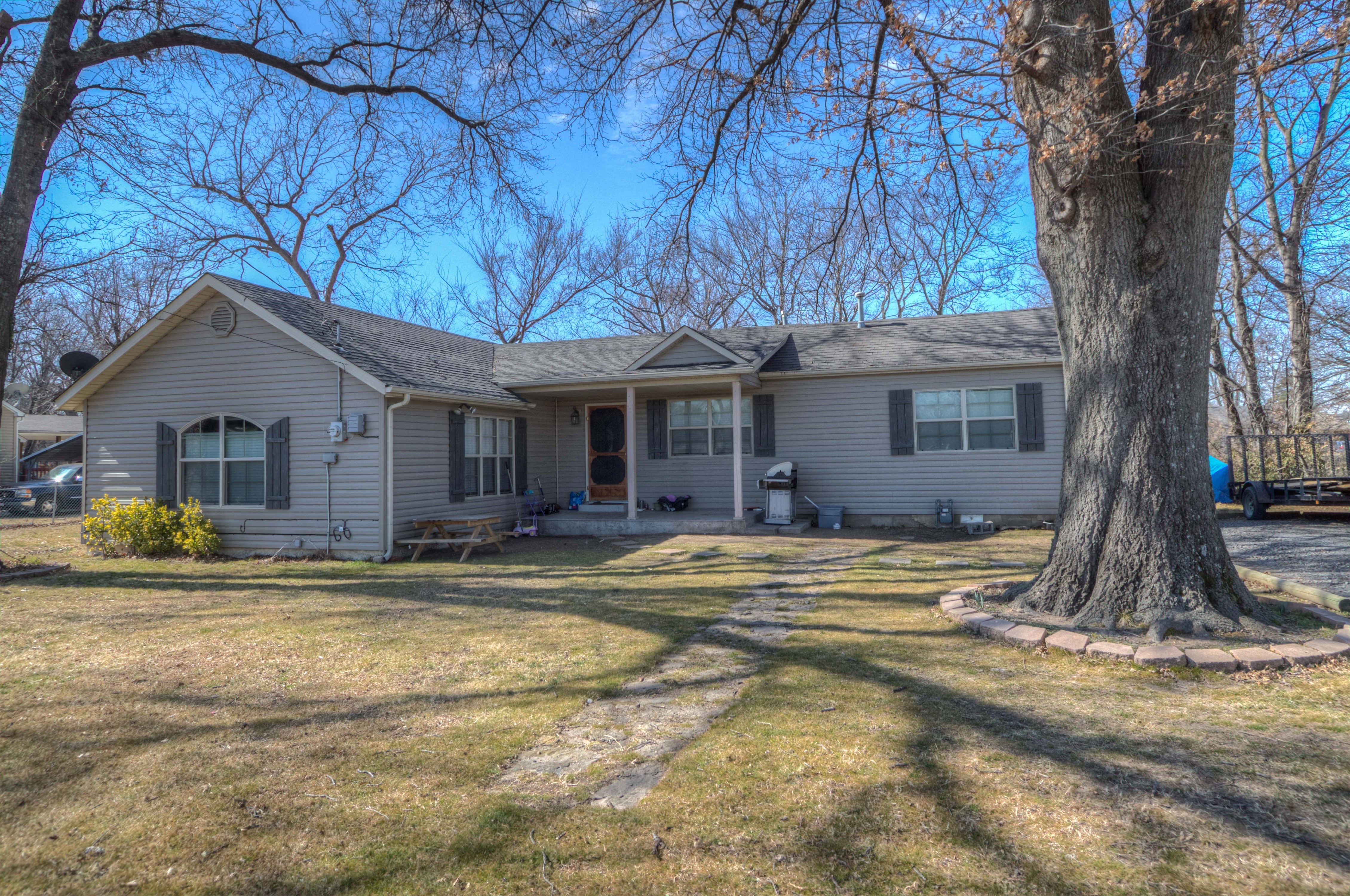 106 S Gertrude Avenue, Wagoner, OK 74467