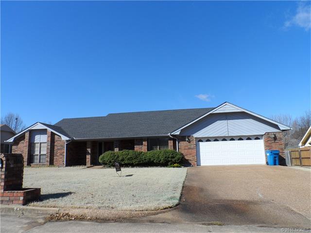 2503 Falcon Lane, McAlester, OK 74501