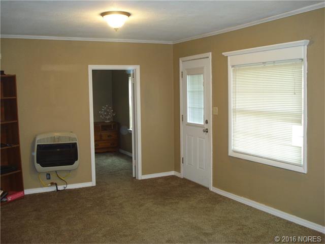607 W Taylor Ave, McAlester, OK 74501
