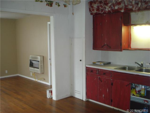 607 W Taylor Ave, McAlester, OK 74501