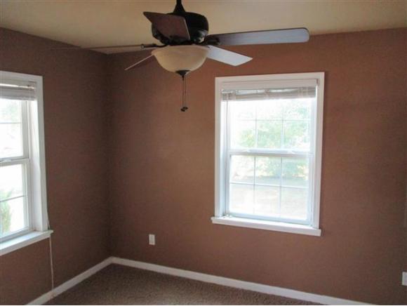 512 E Tyler Ave, McAlester, OK 74501