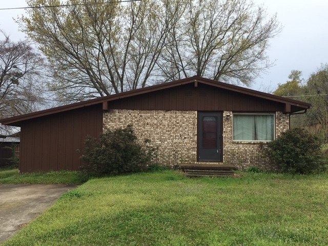 504 W CEDAR, Atoka, OK 74525