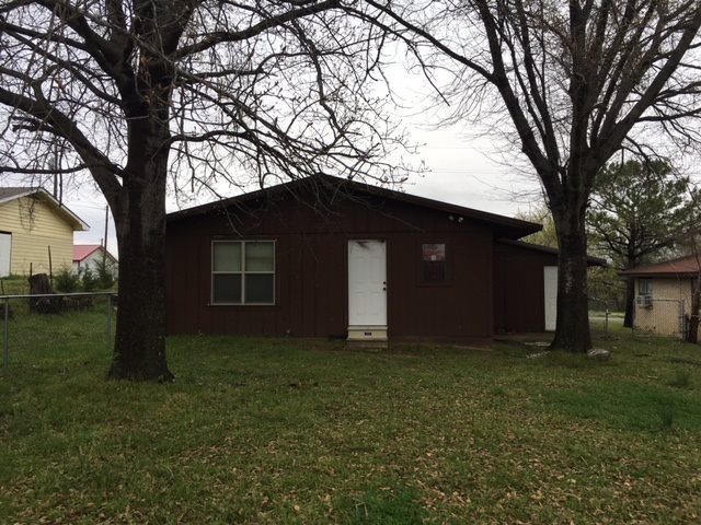 504 W CEDAR, Atoka, OK 74525
