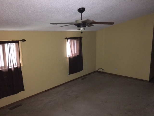504 W CEDAR, Atoka, OK 74525