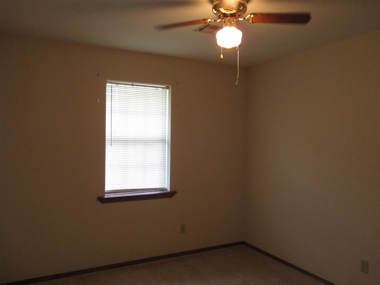 1412 Lowry Ln, Atoka, OK 74525