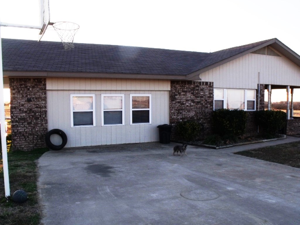7865 E 151, Calvin, OK 74531