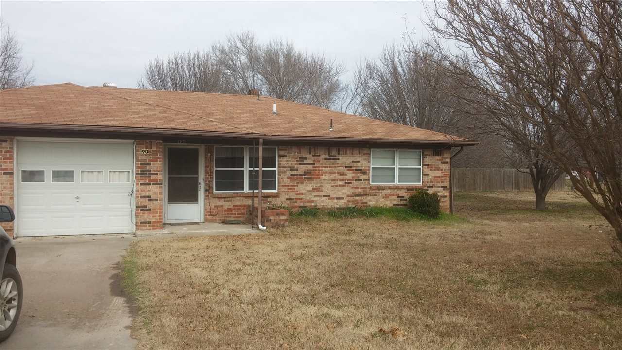 906 W Blair Street, Coalgate, OK 74538