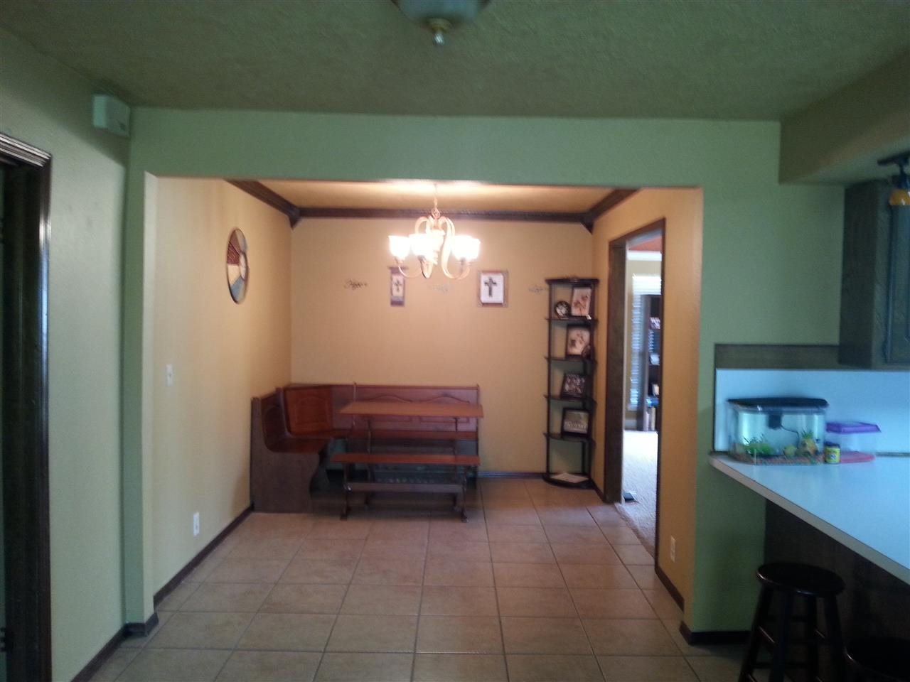 306 E Taylor, Coalgate, OK 74538