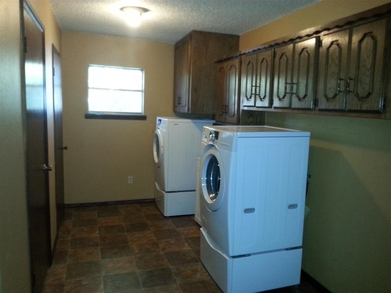 306 E Taylor, Coalgate, OK 74538