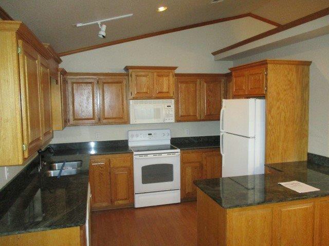 1004 Daniels DrQuinton, OK, 74561Pittsburg County