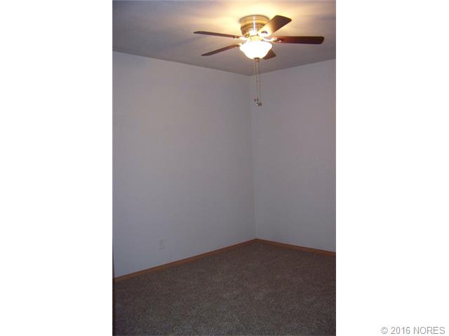 411 N L Street, Quinton, OK 74561