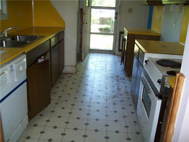 519 N 4th StPonca City, OK, 74601Kay County