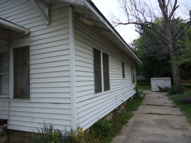 715 N Elm, Ponca City, OK 74601