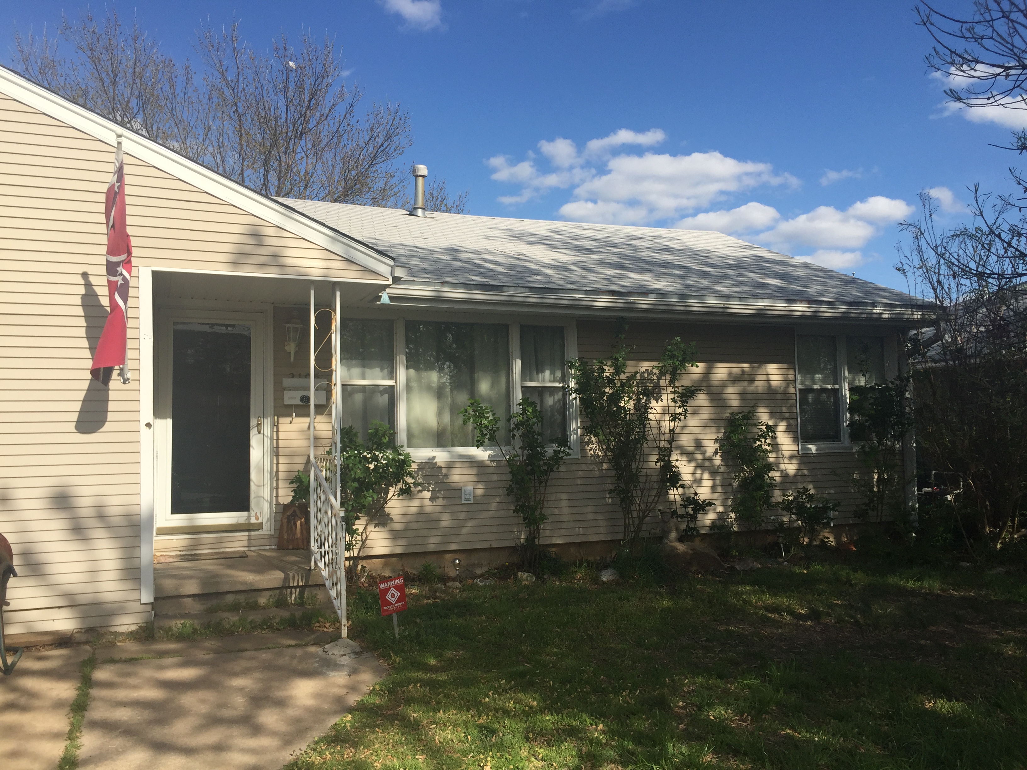 2105 John, Ponca City, OK 74601